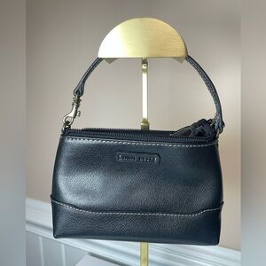 Nine West Mini Leather Wristlet-zipper does not work 3 H x 5.5 L